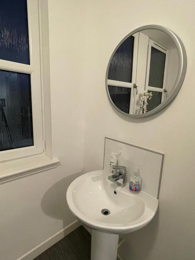 Carvetii - Edward House D - 2 Dbl Bed 2Nd Floor Flat Apartment ดันเฟิร์มลิน ภายนอก รูปภาพ